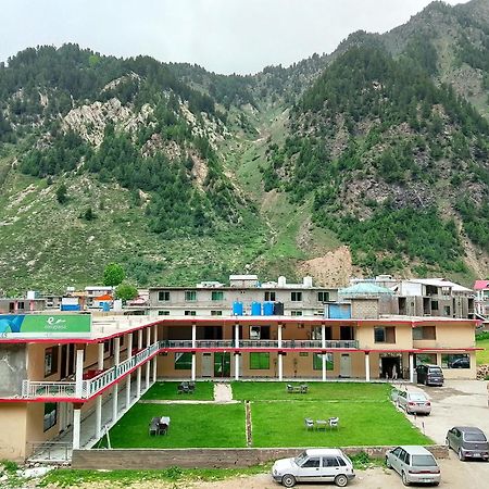 Hotel Pine Hills, Наран Екстер'єр фото