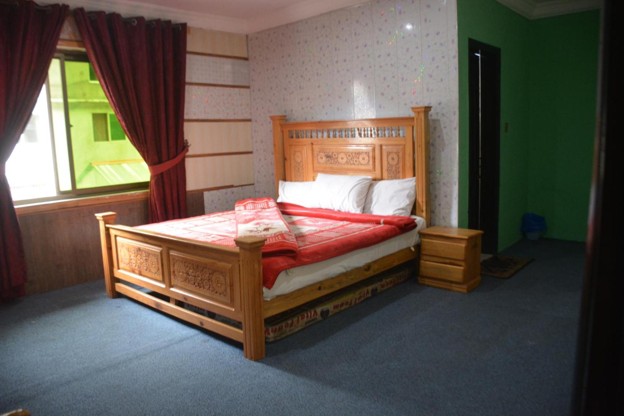 Hotel Pine Hills, Наран Екстер'єр фото