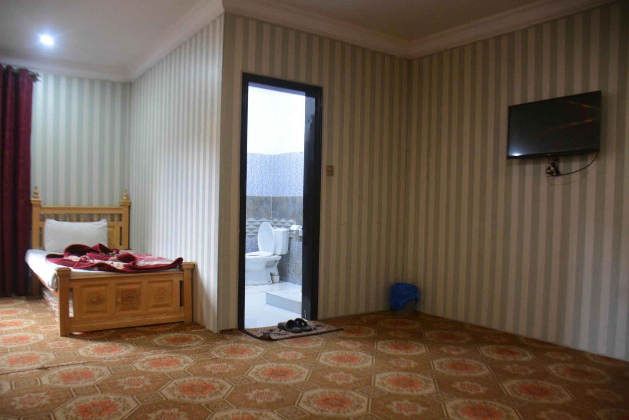 Hotel Pine Hills, Наран Екстер'єр фото